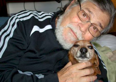 Morre o dramaturgo Chico de Assis